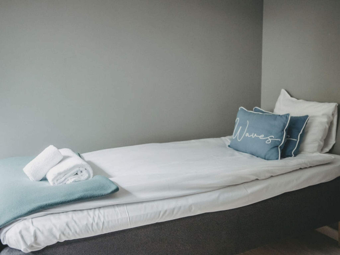 Bedroom 2, Room in a hotel in Hisings Backa, Göteborg