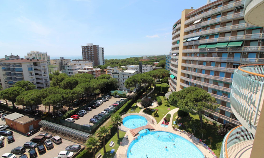 Pool 4, Modern Flat With Pool View, Udine
