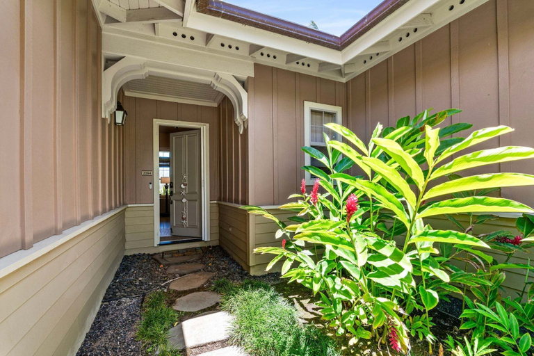Exterior detail, Spacious Townhome With Dual Suites, Lanai BBQ & Beach Club Access, Hawaii