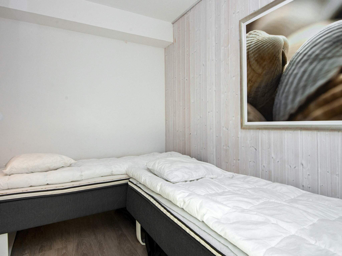 Bedroom 2, 6 person holiday home in Wendtorf, Plön