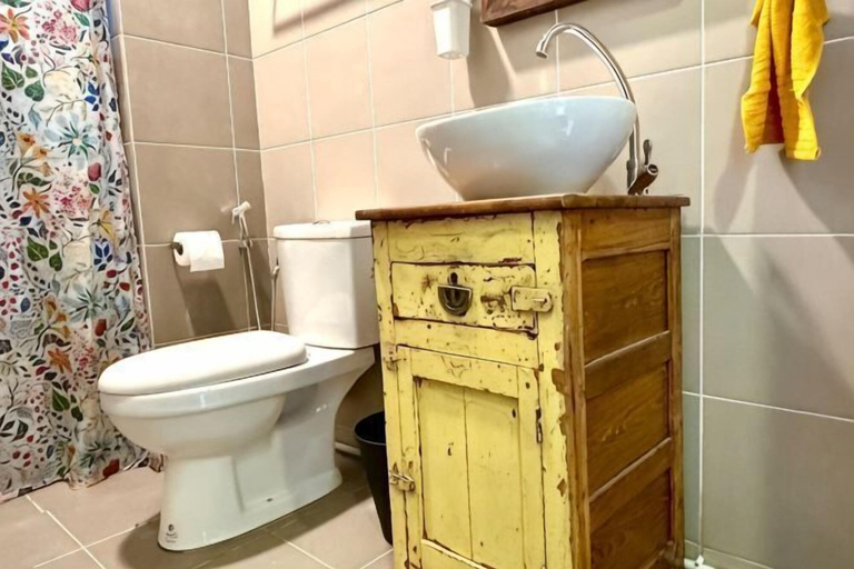Bathroom 4, 3BR KL Sentral L21 Modern Vintage City View, Kuala Lumpur