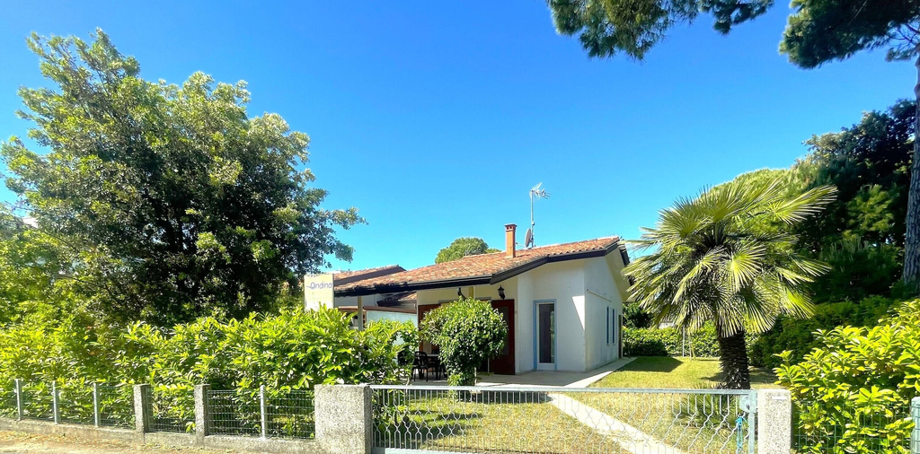 Exterior 2, Family Villa 100mt From the Beach in Bibione, Venezia
