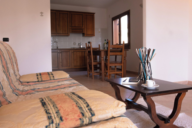 Interior 4, Idyllic Residence Cala Viola 2 Bedroom Sleeps Num1381, Nuoro