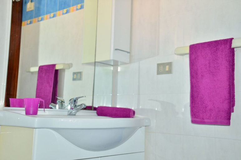 Bathroom, Bright Apartment With Garden, Venezia