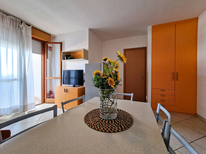 Living room 4, Modern Flat With Swimming Pool, Venezia