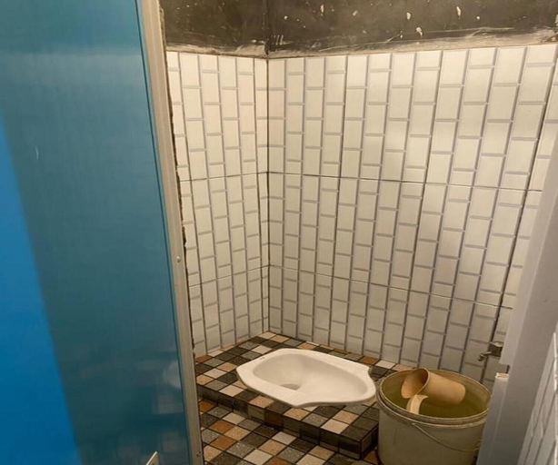 Bathroom 4, Mutiara Rahong, Bandung