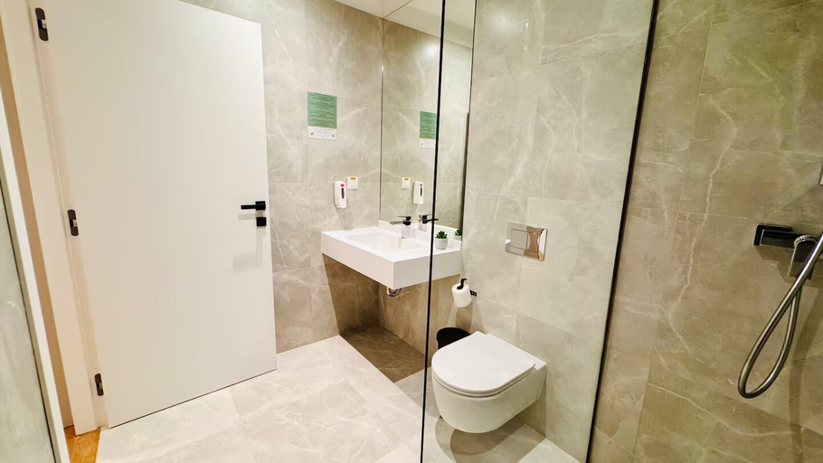 Bathroom 2, Feel at Home in Bucharest, Municipiul Bucuresti