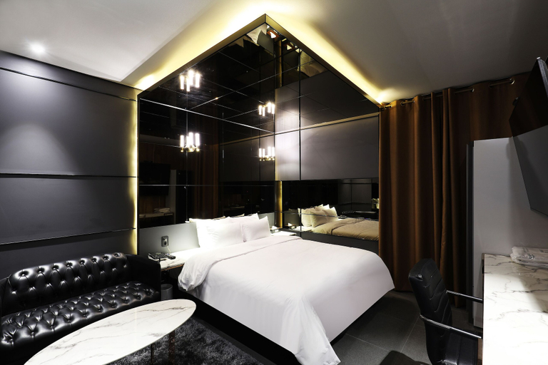 Room 2, Stay25, Seongnam