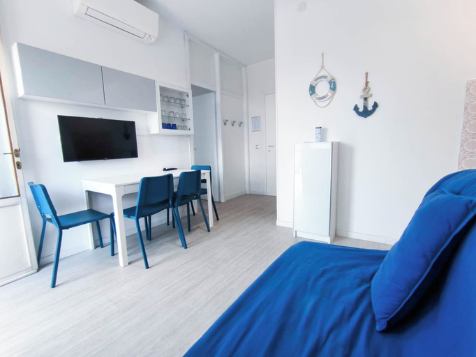 Room amenity, Apartment with balcony and pool access, Venezia