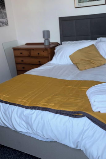 Room 3, Eden Homez, Bristol