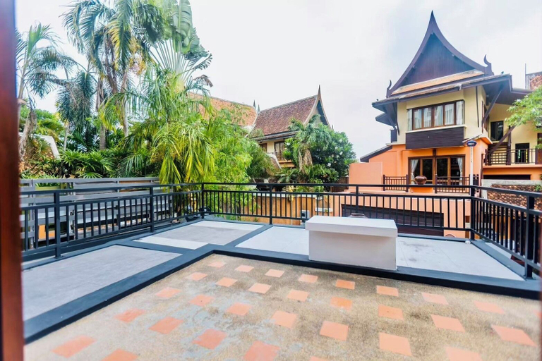 Terrace/patio 2, Darawadi Near beach 4BR Swimming pool, Pattaya