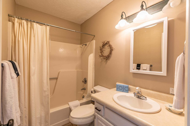 Interior 5, Aspen View, Watauga