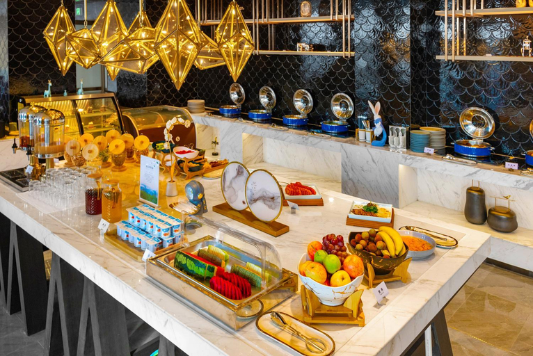 Food & Drinks 5, Atour S Hotel Xining Haihu New District Guotou Square, Xining