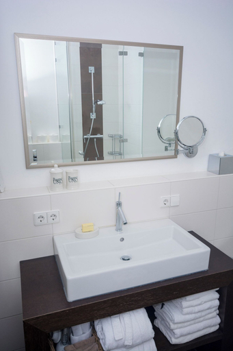 Bathroom 5, Lilienmatt Apartments, Baden-Baden