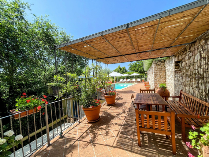 Others 5, Torretta Sleeps 5 With Pool and Exclusive Gardens Plus Private Verandah, Perugia