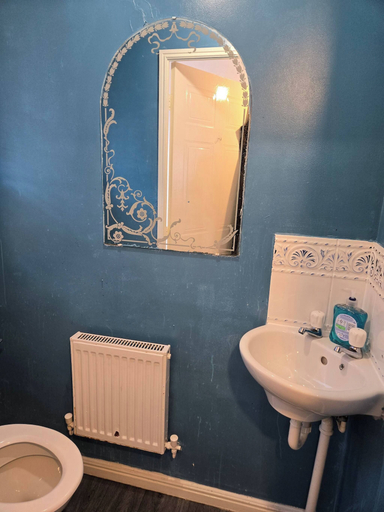 Bathroom 3, Tranquil Getaway in Wolverhampton - Perfect for Relaxation, Staffordshire