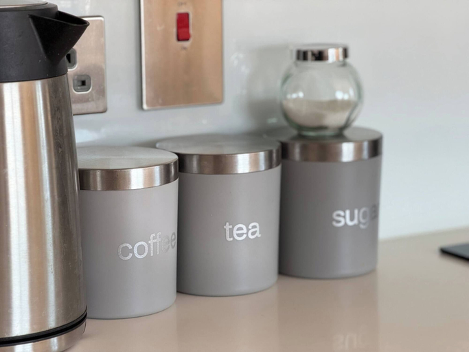 Coffee and/or coffee maker, One Bedroom Flat With Balcony Views in Birmingham, Birmingham