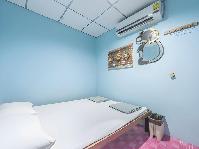 Bedroom 2, ZLEEP63 Hostel, Don Muang