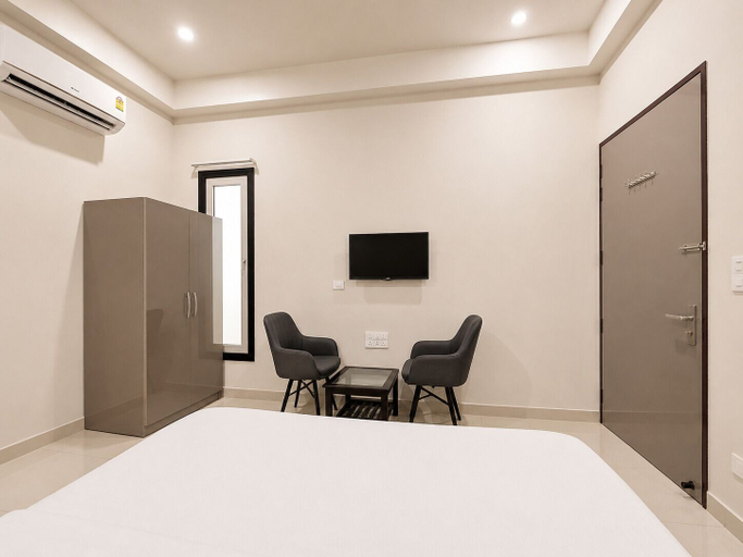 Room 5, Hotel Blue Fern, Gautam Buddha Nagar