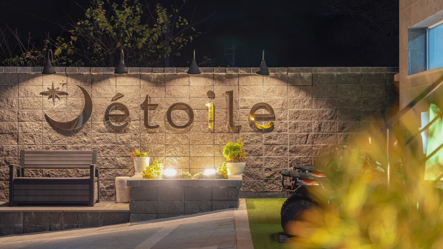 Others 3, Pohang Etoile Poolvilla, Pohang