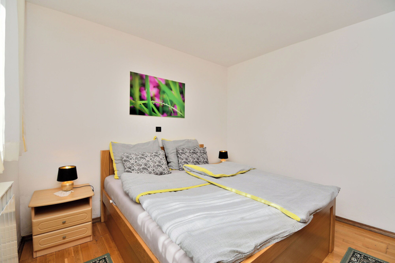 Room 4, Apartment Tadey, Fužine