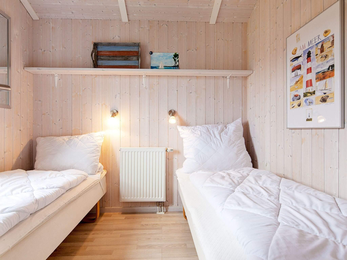 Bedroom 2, 4 star holiday home in Groemitz, Ostholstein