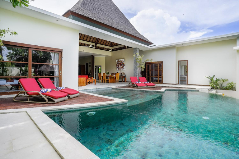 Sport & Beauty 5, Villa Suliac - Luxurious Private 3BR Villa in Central Seminyak, Badung