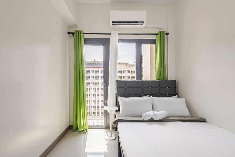Room 3, Near SM BF & Shopwise Slex Accessible 2BR for 4, Parañaque