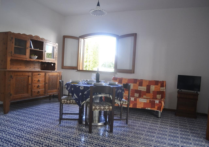 Dining room 2, Casa Vacanze Sumi a San Foca per 6 Ospiti, Lecce