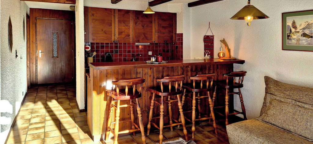 Interior 4, Charming Vintage Flat Near Spa & Slopes, Martigny