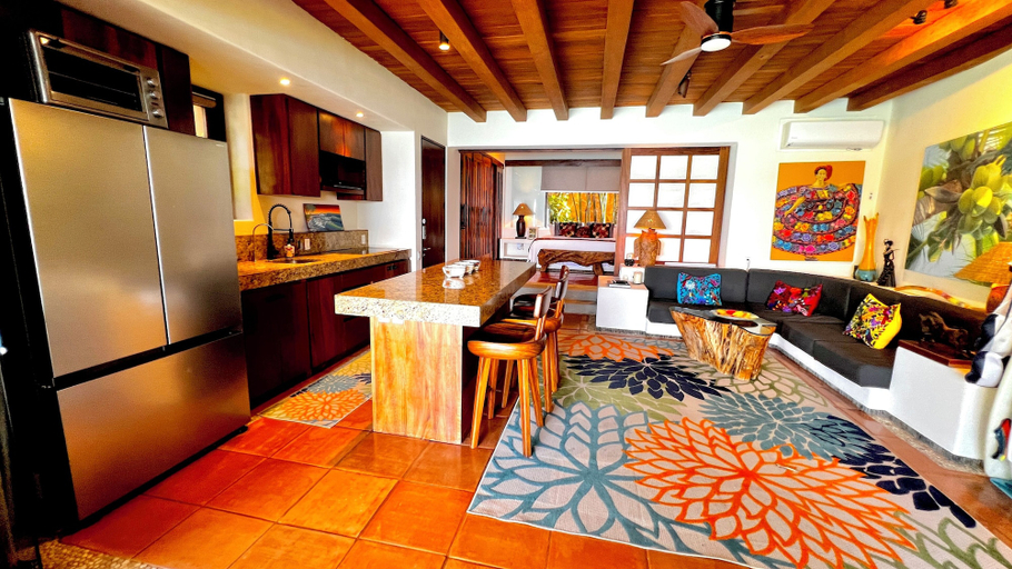 Living room 4, Waterfront Condo in Magnificent Manzanillo Bay Troncones, La Union