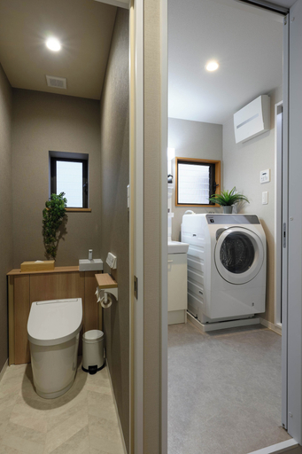 Bathroom 2, Metro House Tsuruhashi - Self Check-In, Osaka