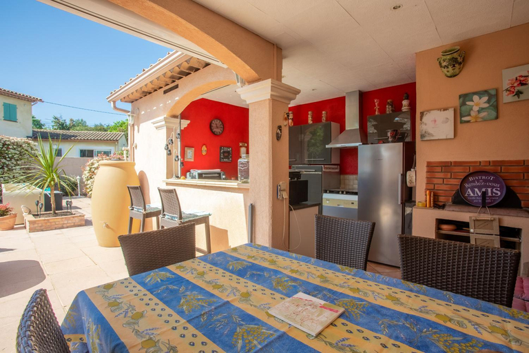 Others 3, Villa Chrisama, Var