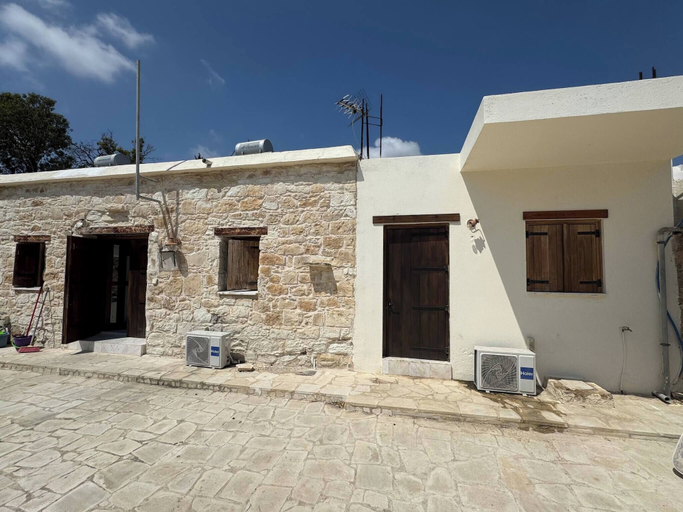 Exterior 3, Cozy Stone house with 1 bedroom
