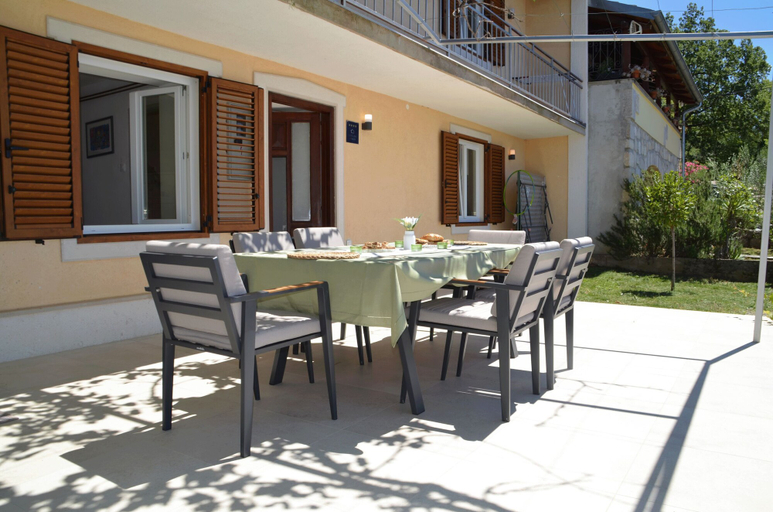 Outdoor dining 5, House Martin, Vinodolska