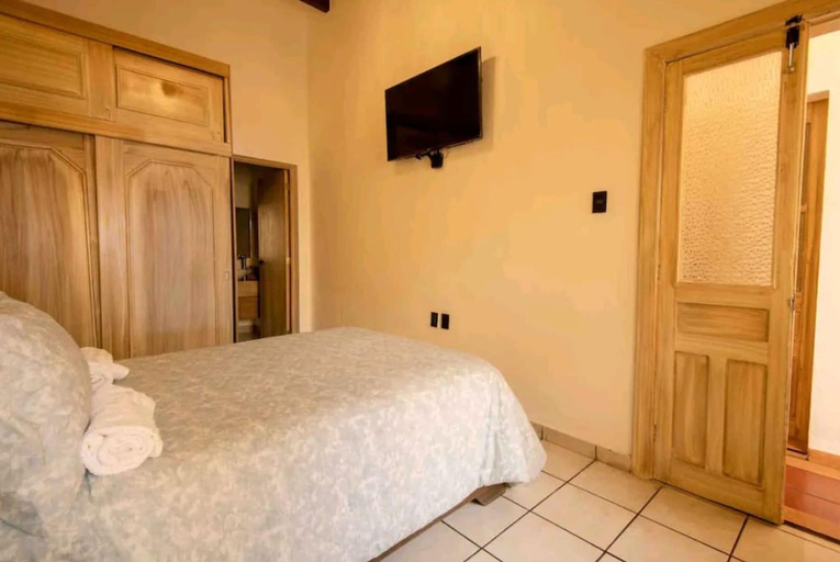 Room 4, Room-room 3 for 2 People, Double Bed, Morelia