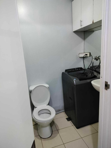 Bathroom 3, Cozy Studio Unit in Quezon City With Private Pool and City Views, Quezon City