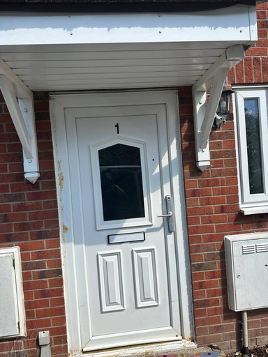 Exterior & Views 2, 3 Bed Entire House - Runcorn, Halton