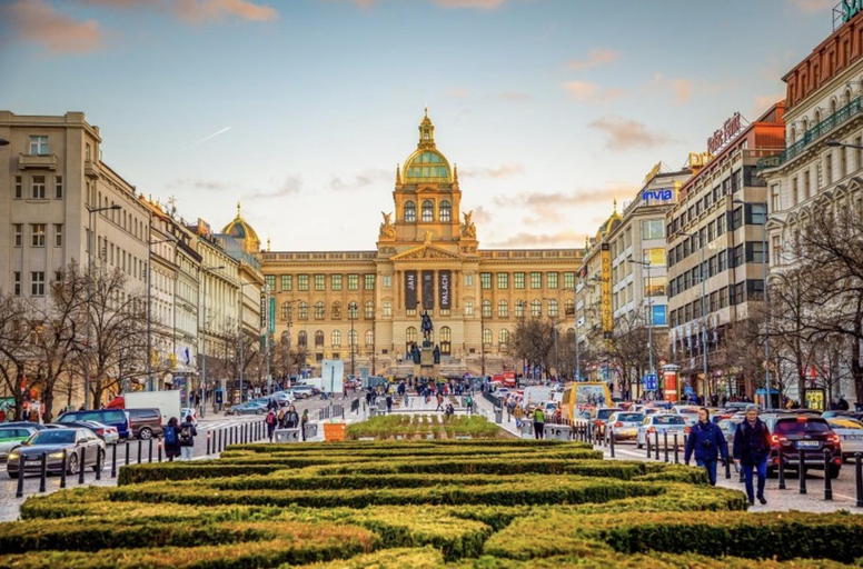 Others 2, Elegant & Stylish Center Apartments!, Praha 1