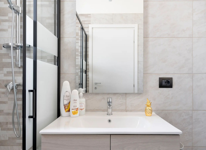 Bathroom 2, Monolocale Vela Nuovo con Wi-fi, Clima e Giardino a Torre Lapillo, Lecce