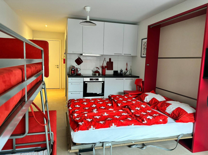Room 5, Grape Place With Washing Machine, Lavaux-Oron