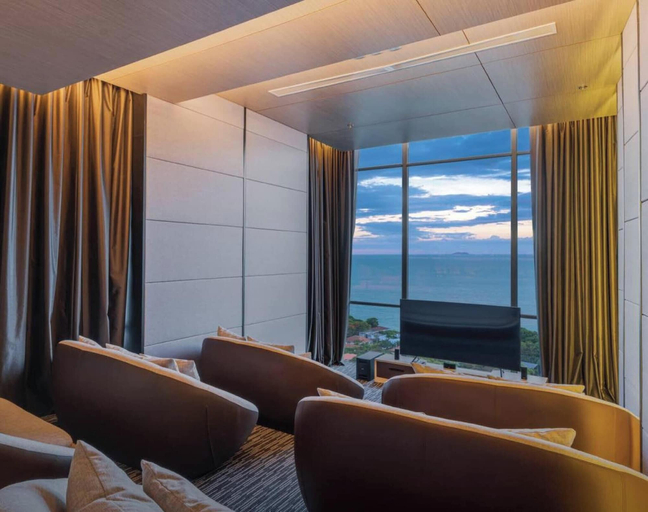 Living room 3, Best Sea View Amazing 2 Bed Room-mesmerizing Views, Pattaya