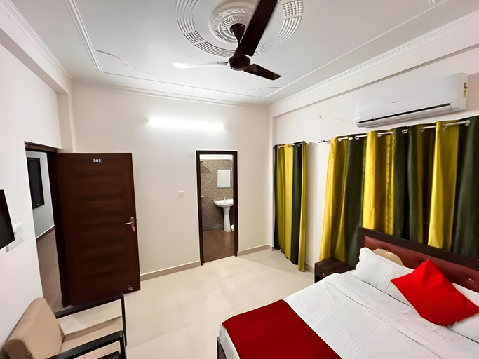 Bedroom 5, Hotel Bharat Palace, Garhwal