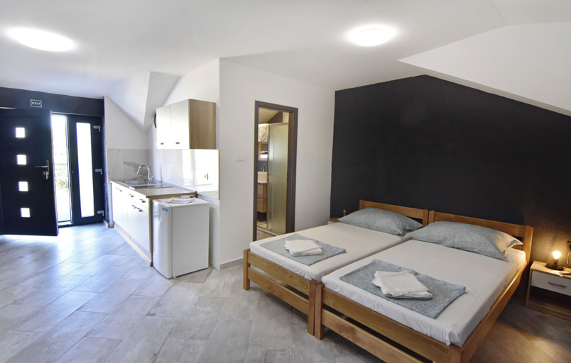 Room 4, Cozy Holiday Flat for two, Buje