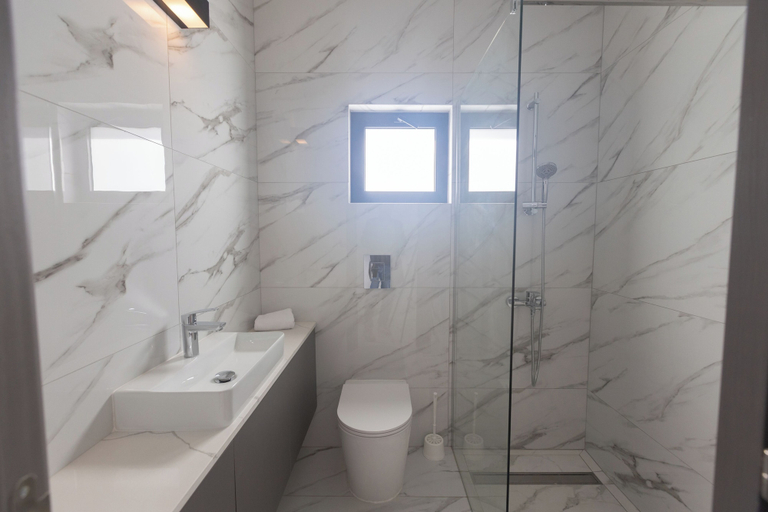 Bathroom 5, Protaras Aqua Pearl Villa Aq10 With Pool Heating