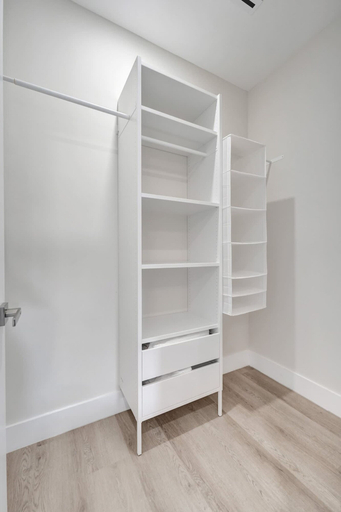 Room 5, New 4BR Upscale Family Haven, Broward