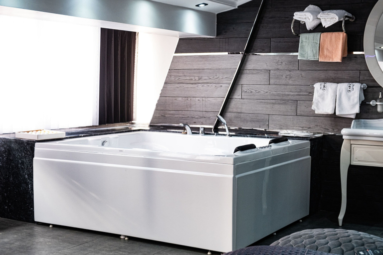 Bathroom 2, Kara Apart Otel, Merkez
