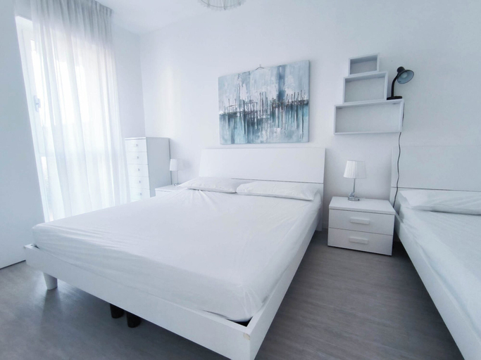 Room 3, Apartment with balcony and pool access, Venezia
