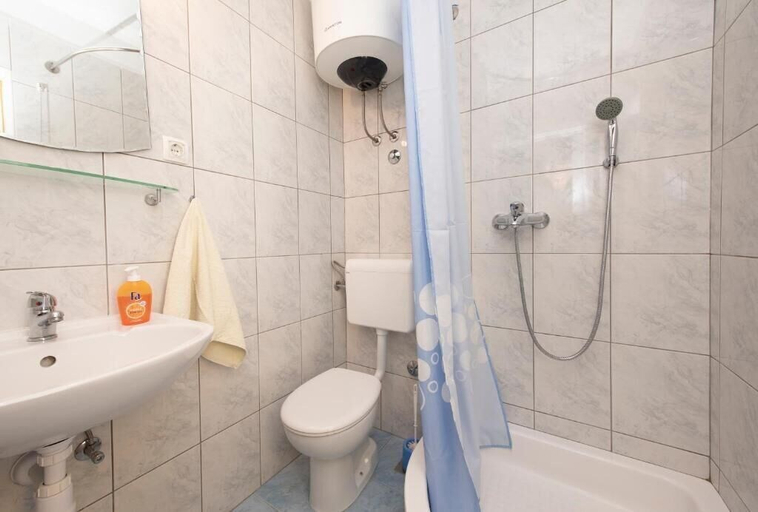 Bathroom 4, Apartments Studio Spalato, Split