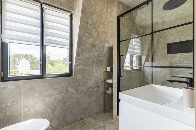 Bathroom 2, Charming House 5BR/10P Near the Sea - Benerville, Calvados